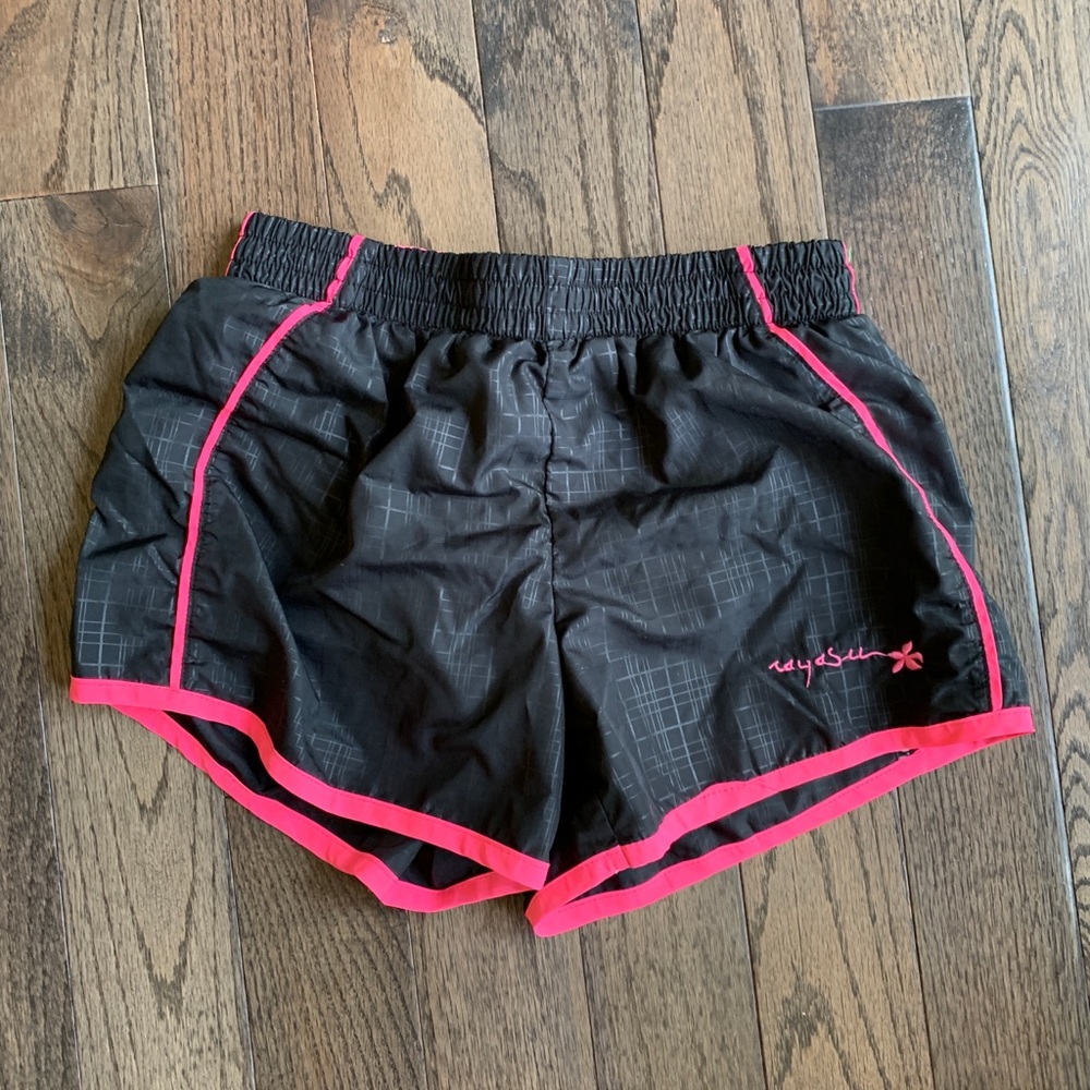 Running shorts